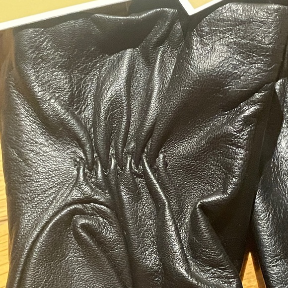Brand New Michael Kors Leather gloves - Picture 6 of 7